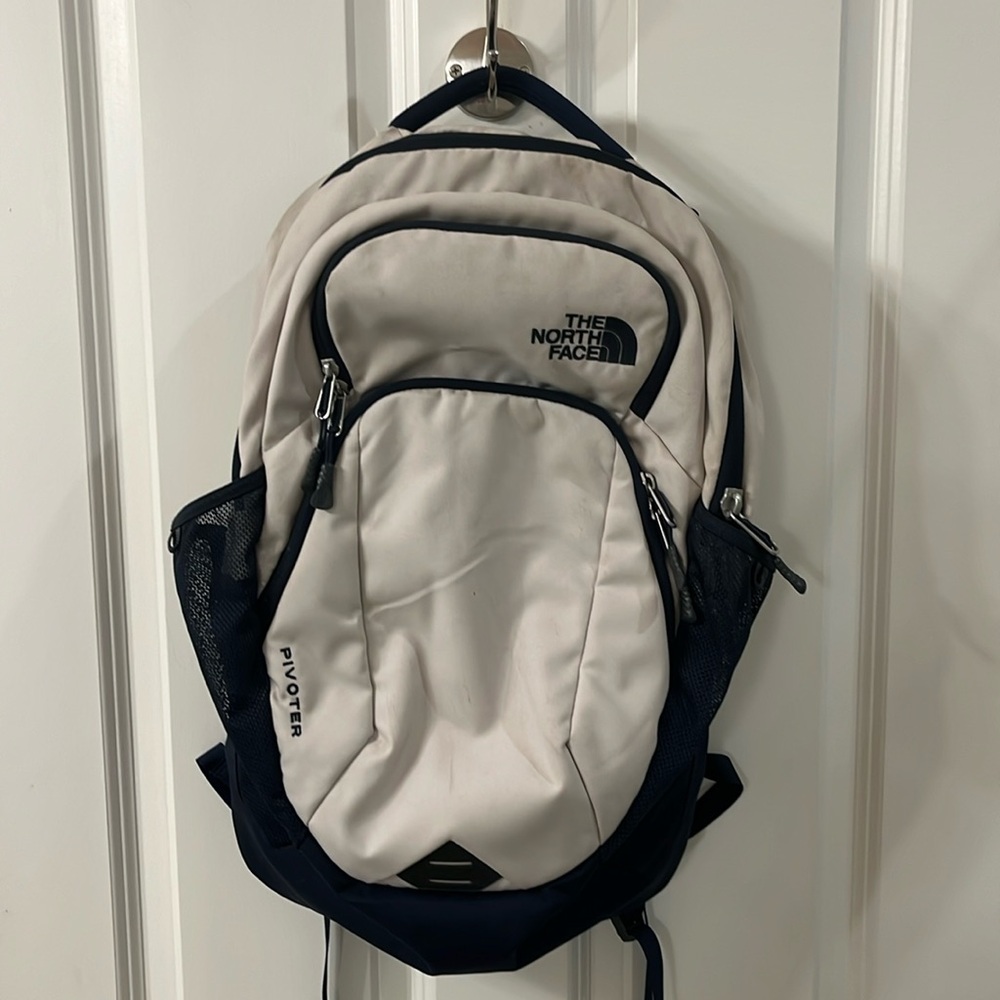The North Face Pivoter Backpack